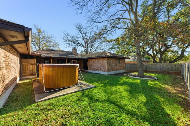 6906 Treaty Oak CIR, Austin, TX 78749