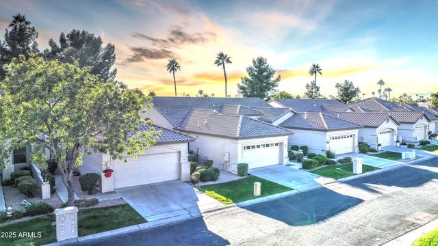 9633 E HOLIDAY Way, Sun Lakes, AZ 85248