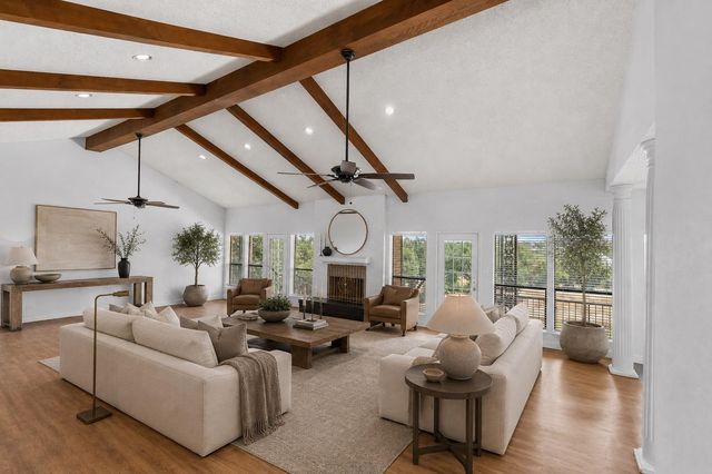 634 Broken HLS, Horseshoe Bay, TX 78657
