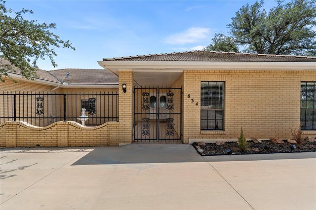 634 Broken HLS, Horseshoe Bay, TX 78657