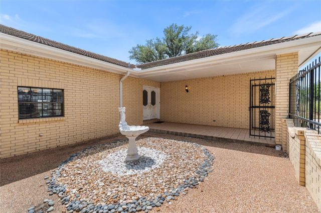 634 Broken HLS, Horseshoe Bay, TX 78657