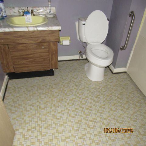 5000 LUCI LN, Suitland, MD 20746