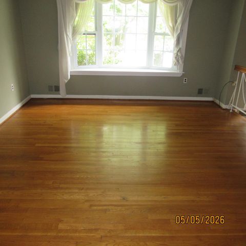 5000 LUCI LN, Suitland, MD 20746