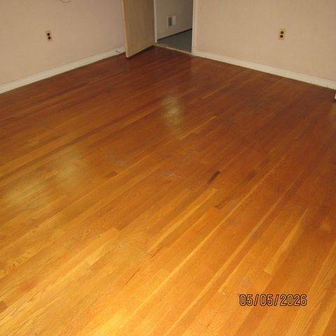 5000 LUCI LN, Suitland, MD 20746