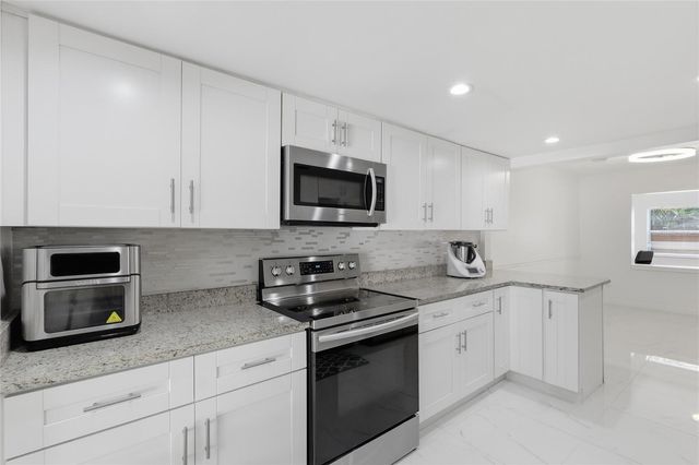 2530 W TENNESSEE AVENUE, Tampa, FL 33629