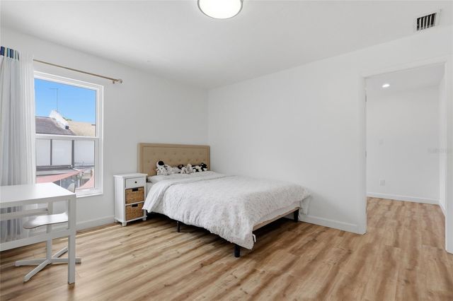 2530 W TENNESSEE AVENUE, Tampa, FL 33629