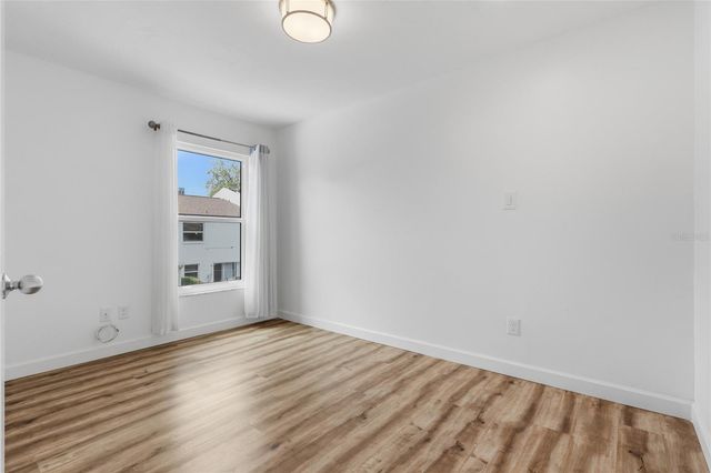 2530 W TENNESSEE AVENUE, Tampa, FL 33629