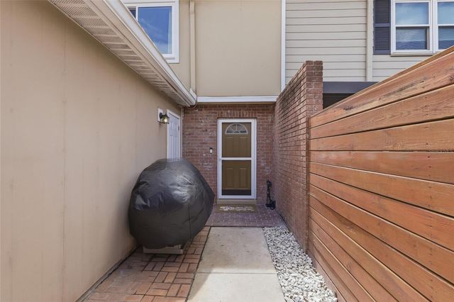 2530 W TENNESSEE AVENUE, Tampa, FL 33629