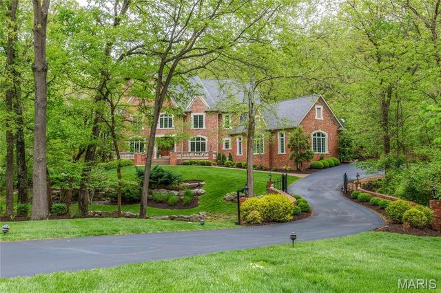 1105 Shepard Oaks Drive, Wildwood, MO 63038