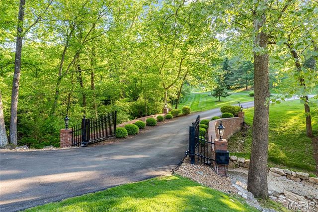 1105 Shepard Oaks Drive, Wildwood, MO 63038