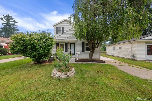 15464 Dixie, Redford, MI 48239