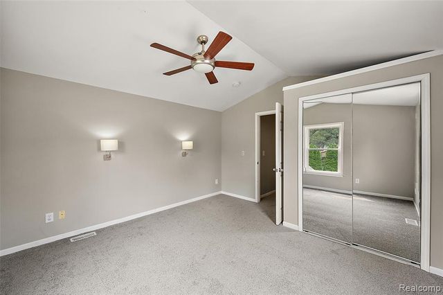 15464 Dixie, Redford, MI 48239