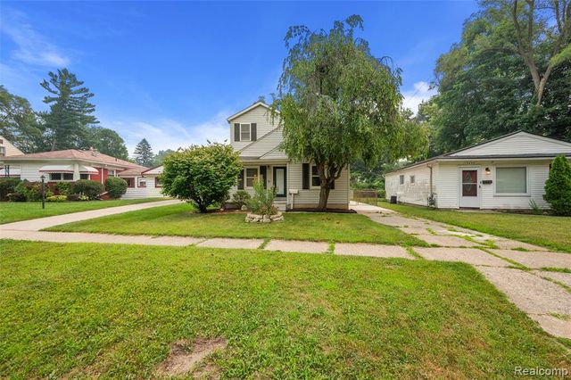 15464 Dixie, Redford, MI 48239