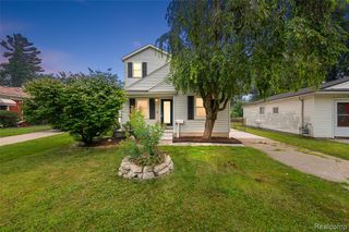 15464 Dixie, Redford, MI 48239