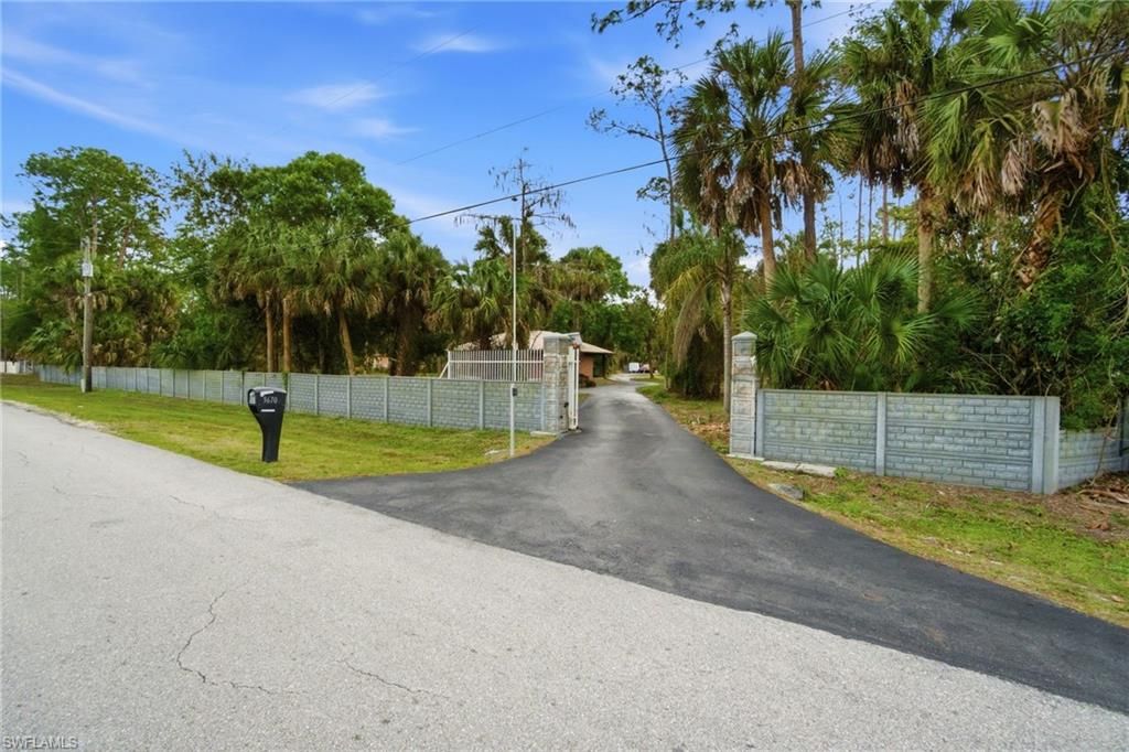 3670 27th AVE SW, NAPLES, FL 34117 — photo 2