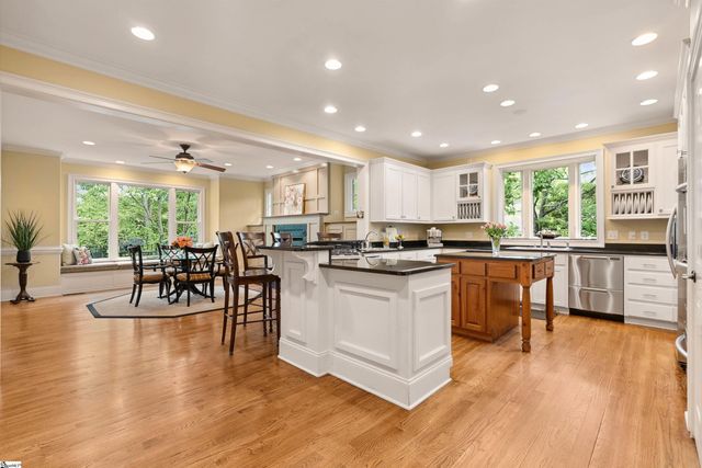 201 King Eider Way, Taylors, SC 29687