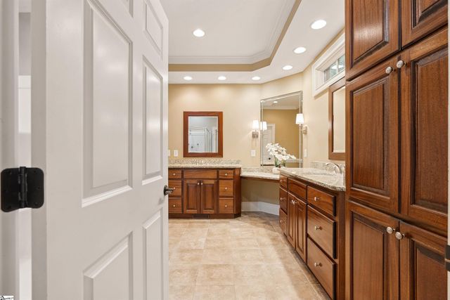 201 King Eider Way, Taylors, SC 29687