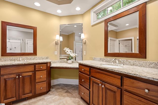 201 King Eider Way, Taylors, SC 29687