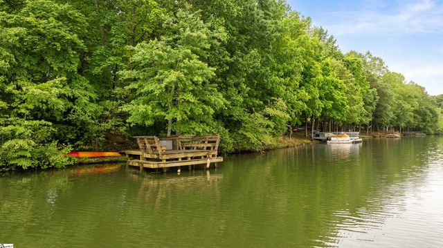 201 King Eider Way, Taylors, SC 29687