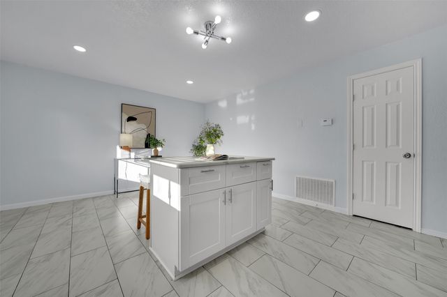 1024 E Peters Colony Road, Carrollton, TX 75007