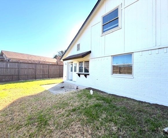 1024 E Peters Colony Road, Carrollton, TX 75007