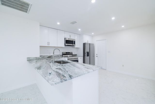 1604 Carbondale Avenue NW, Palm Bay, FL 32907