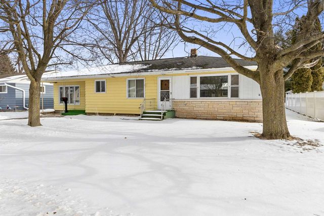 124 N WOOD AVENUE, Peshtigo, WI 54157