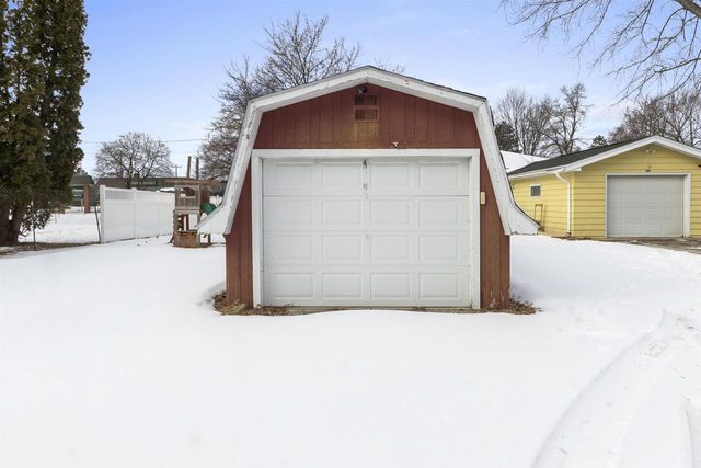 124 N WOOD AVENUE, Peshtigo, WI 54157