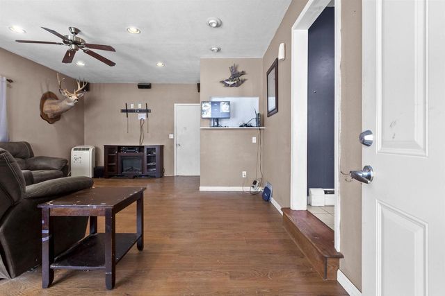 124 N WOOD AVENUE, Peshtigo, WI 54157