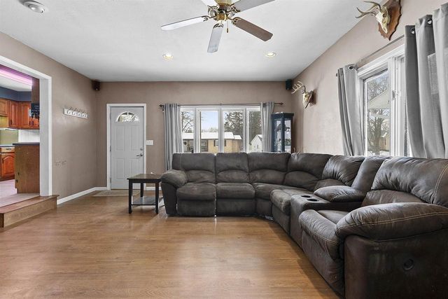 124 N WOOD AVENUE, Peshtigo, WI 54157