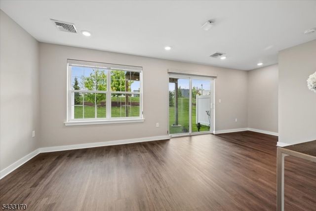 24 Gerhard Pl, Morris Twp., NJ 07960