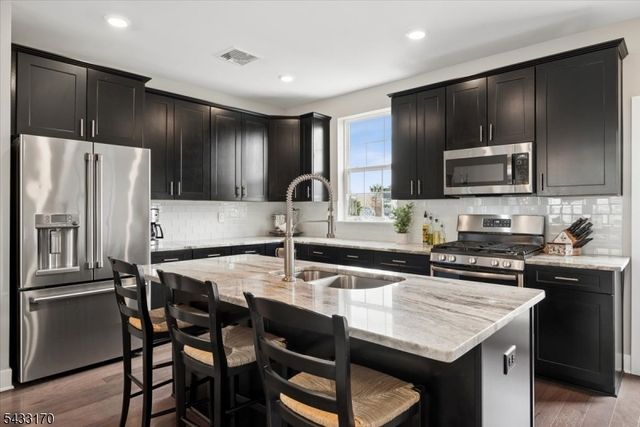 24 Gerhard Pl, Morris Twp., NJ 07960