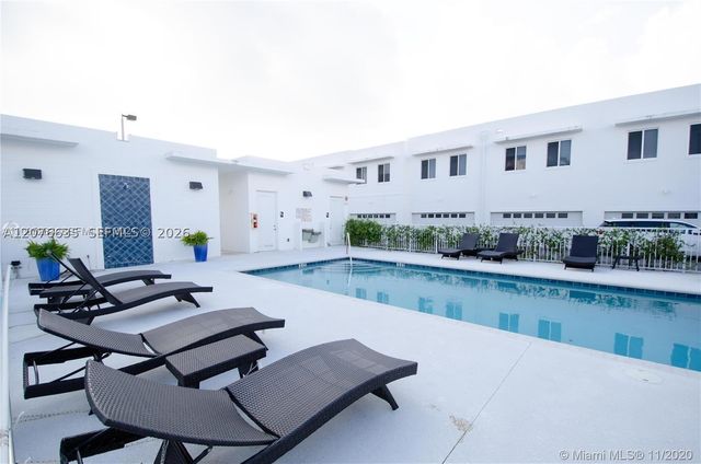 2651 NE 212th Ter 207, Miami, FL 33180