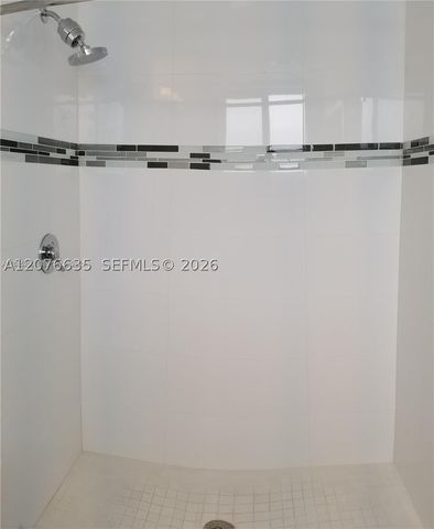 2651 NE 212th Ter 207, Miami, FL 33180