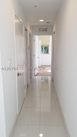 2651 NE 212th Ter 207, Miami, FL 33180