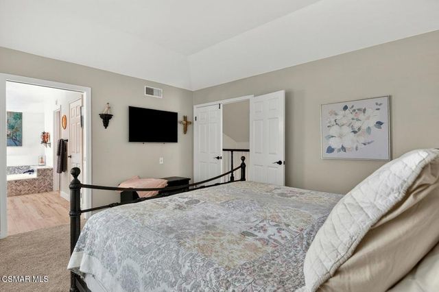 907 Sagebrush Place, Newbury Park, CA 91320