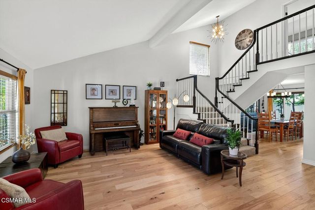 907 Sagebrush Place, Newbury Park, CA 91320