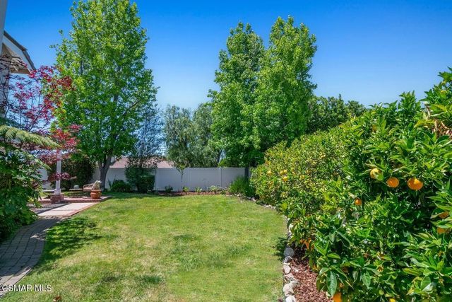 907 Sagebrush Place, Newbury Park, CA 91320