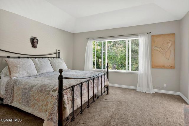 907 Sagebrush Place, Newbury Park, CA 91320