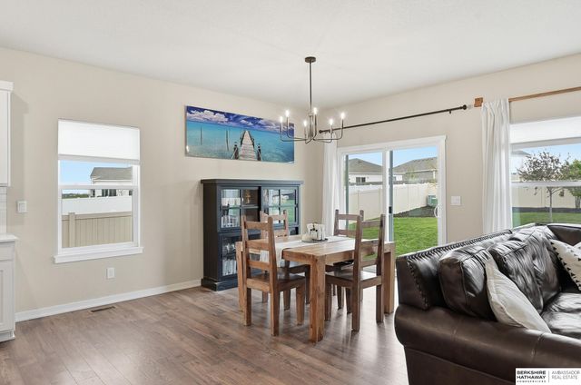 11903 S 117th Street, Papillion, NE 68046