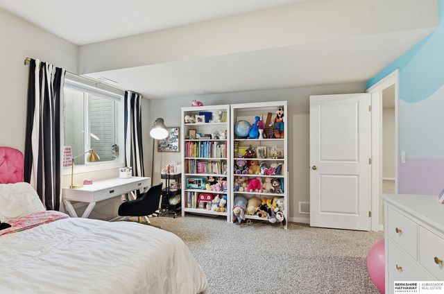 11903 S 117th Street, Papillion, NE 68046