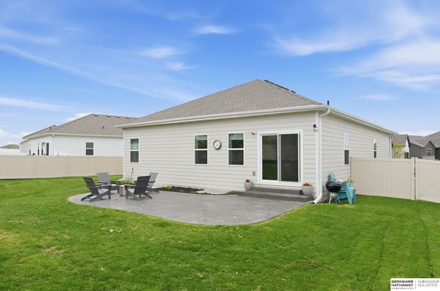 11903 S 117th Street, Papillion, NE 68046