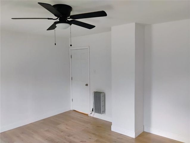 210 N 4th St, Jeannette, PA 15644