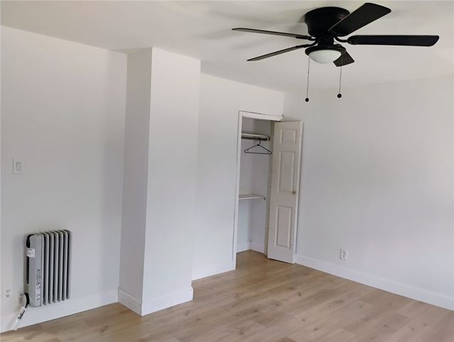 210 N 4th St, Jeannette, PA 15644