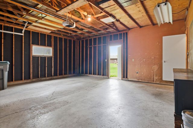 513 Laredo Lane, Chanhassen, MN 55317