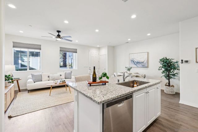 502 Surfbird Ln, Imperial Beach, CA 91932