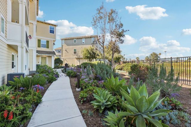 502 Surfbird Ln, Imperial Beach, CA 91932