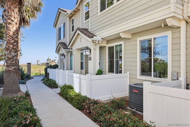 502 Surfbird Ln, Imperial Beach, CA 91932