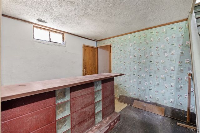 148 Hensberry Road, Syracuse, NY 13207