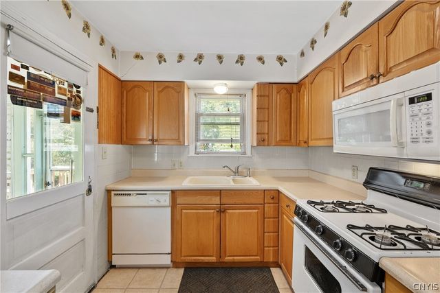 148 Hensberry Road, Syracuse, NY 13207